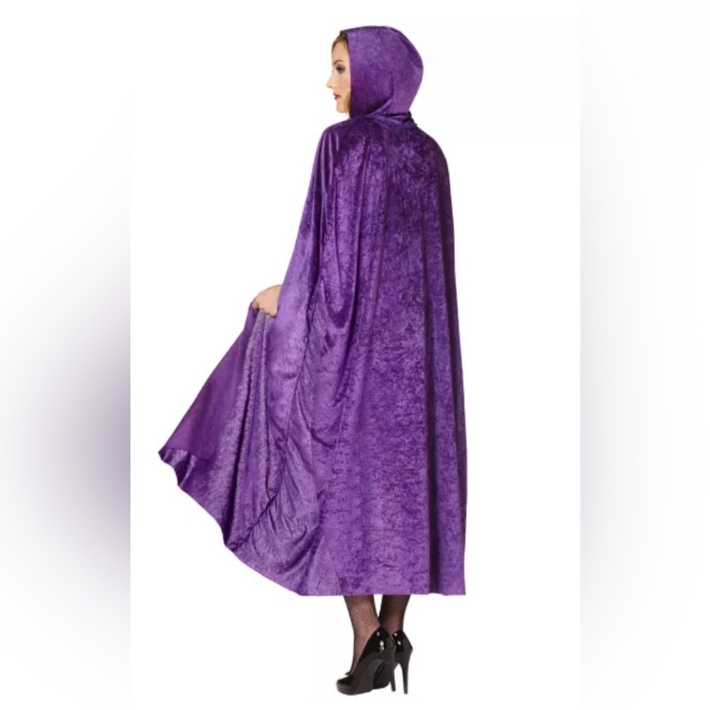 Spirit Halloween crushed purple cape